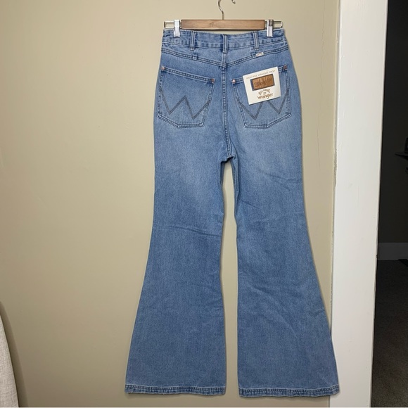 NWT Wrangler x Billabong Bell Bottom Flare Straight Crop Patchwork Jeans Size 28 - Picture 9 of 11